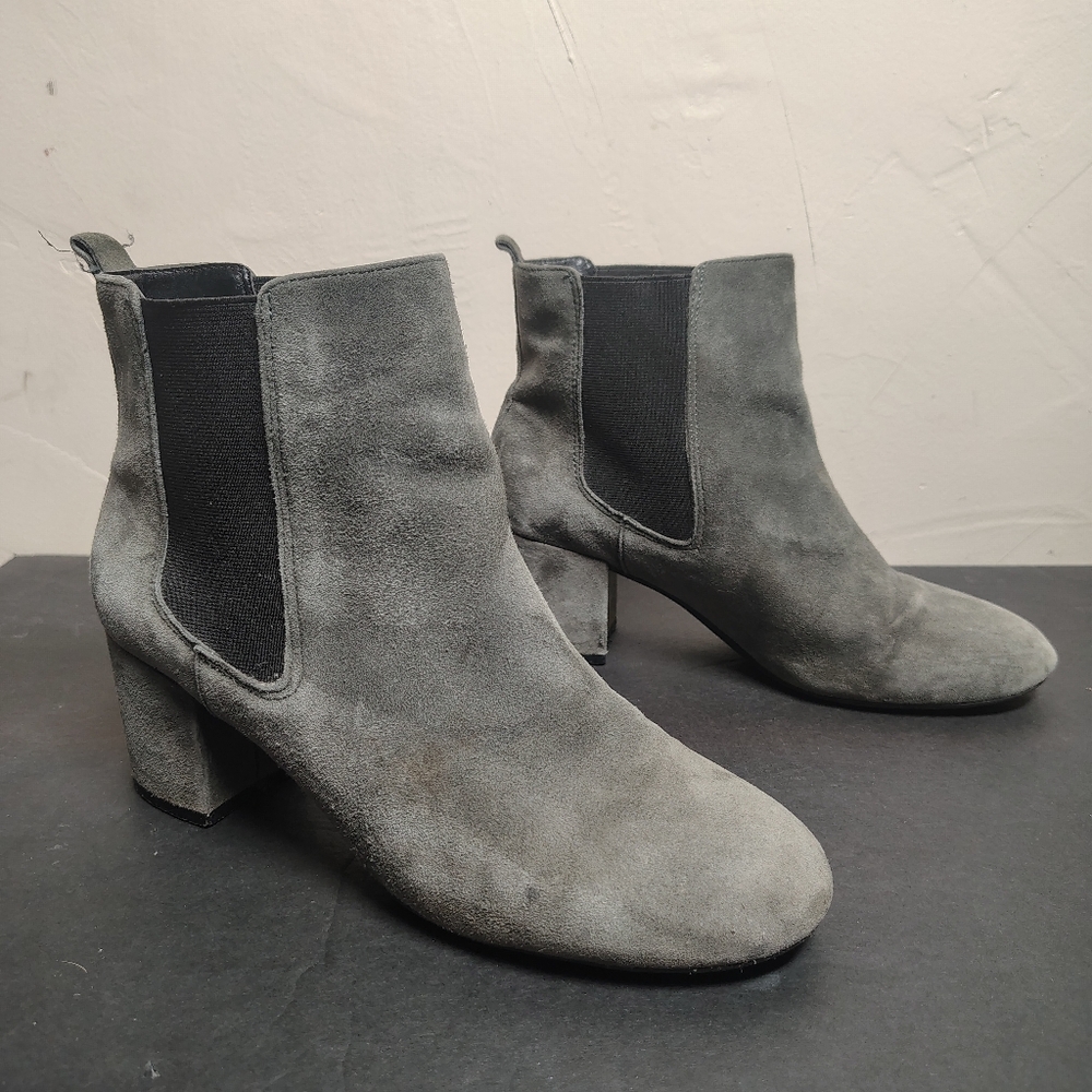 Aerosoles Stockholder Chelsea Boots Size 7.5 Medium Dark Gray Suede